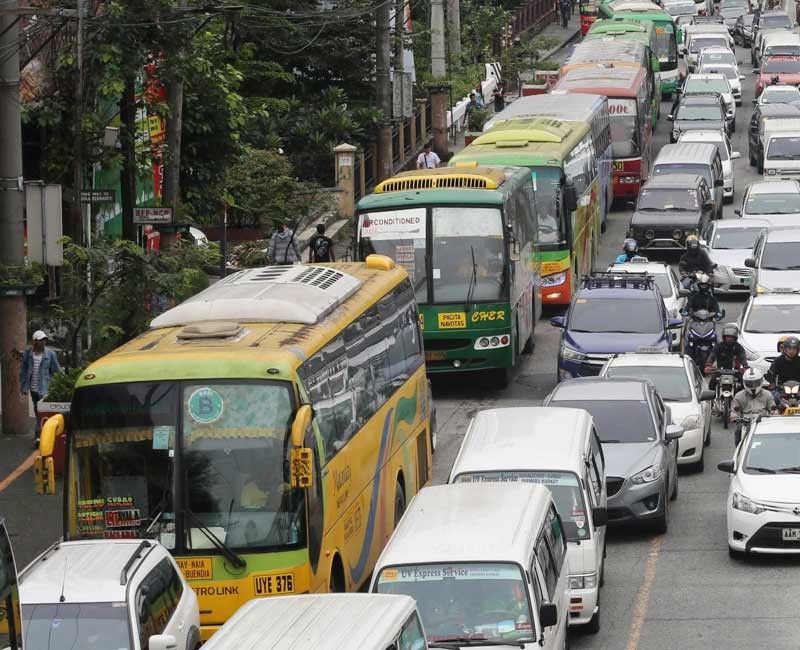 Fixed salary ng bus driver, konduktor simula na ngayon