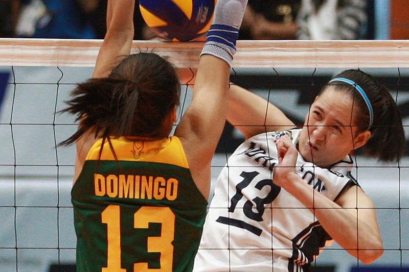 Lady Eagles sinolo ang liderato