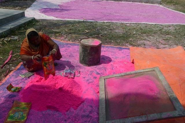 WATCH: India prepares for Holi festival