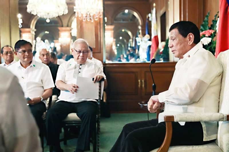 Duterte to water execs: 'Shape up or ship out'