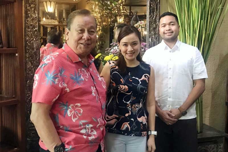 Chi Atienza takes over Dad Lito as Maynila host