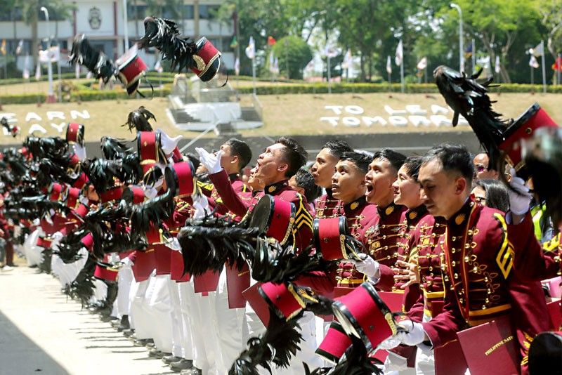 Top PNPA graduate: Show that there are good cops