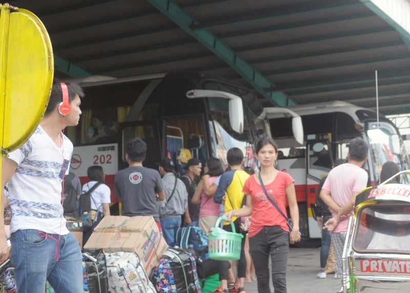 Bus terminals sa EDSA, tuluyang isasara