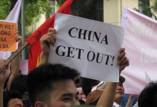 China drawing Philippines into debt trap â��total nonsenseâ�� â�� Chinese embassy