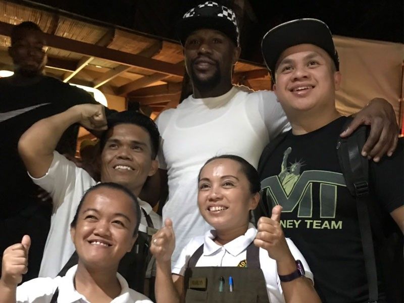 Mayweather lights up Boracay