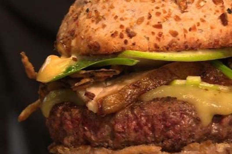 WATCH: Young chef wins France's Burger Cup