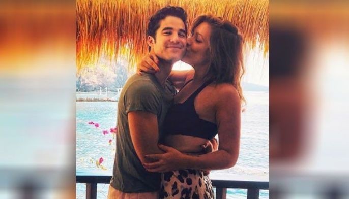 Darren Criss at misis  nag-honeymoon sa Palawan