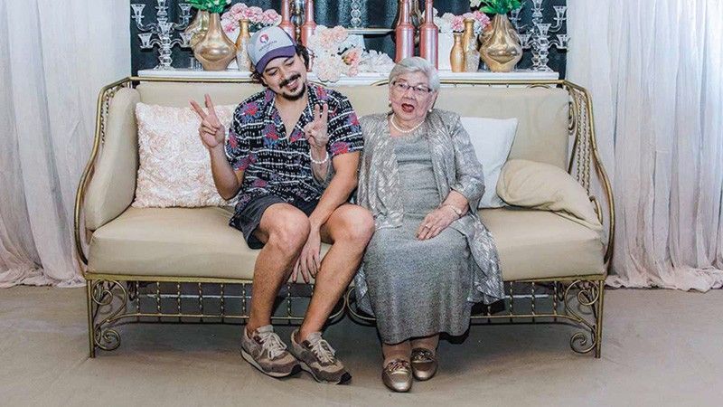 John Lloyd Cruz surprises 90-year-old Cebuana fan