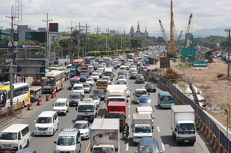 MMDA: Brace for weekend  traffic jams