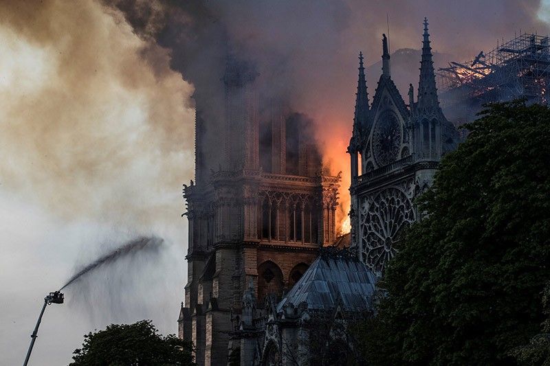 Palace 'deeply saddened, bothered' by Notre Dame fire