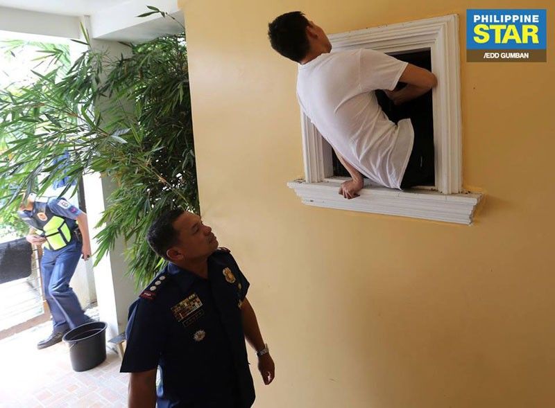 10 Chinese men rescued from captors in Cavite