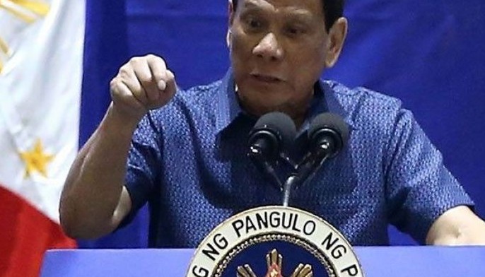 MWSS officials sisibakin ni Duterte