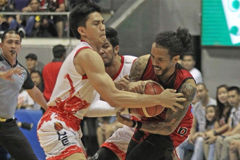 Phoenix refuels, cuts SMB lead