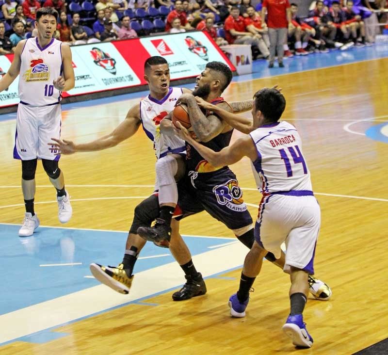 Hotshots pull even at 2-2