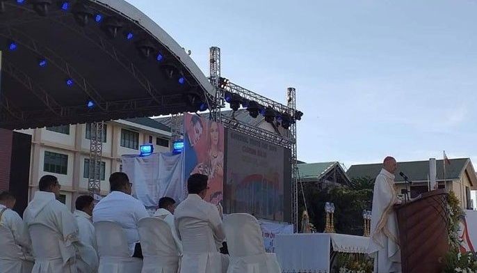 Papal Nuncio: Ayaw paggapos sa cellphones