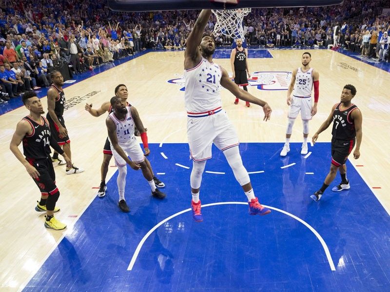 Sixers dominate Raptors to take 2-1 series lead