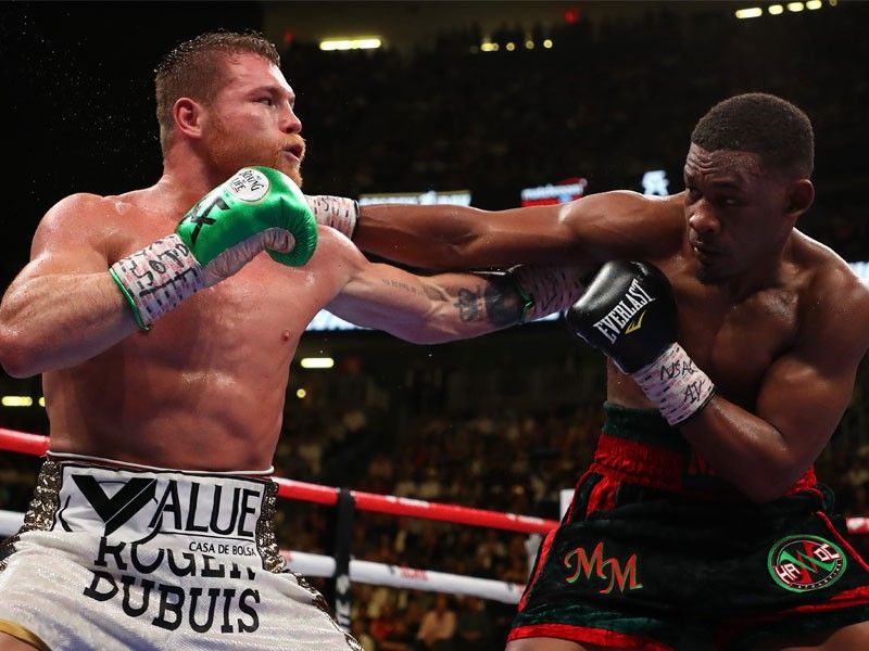 Alvarez beats Jacobs to unify middleweight world titles