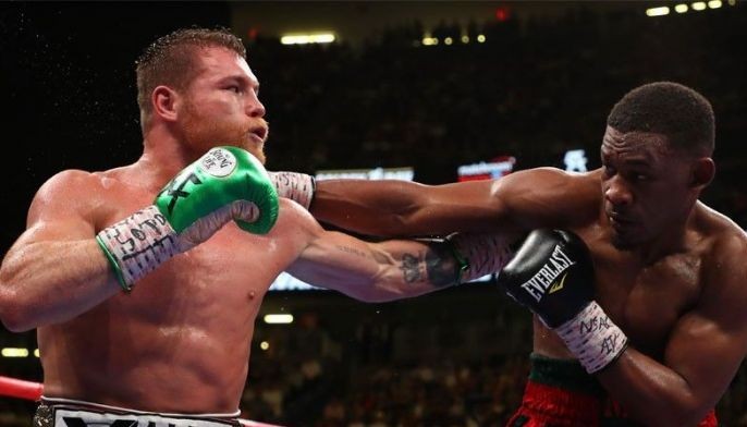 Alvarez beats Jacobs to unify middleweight world titles