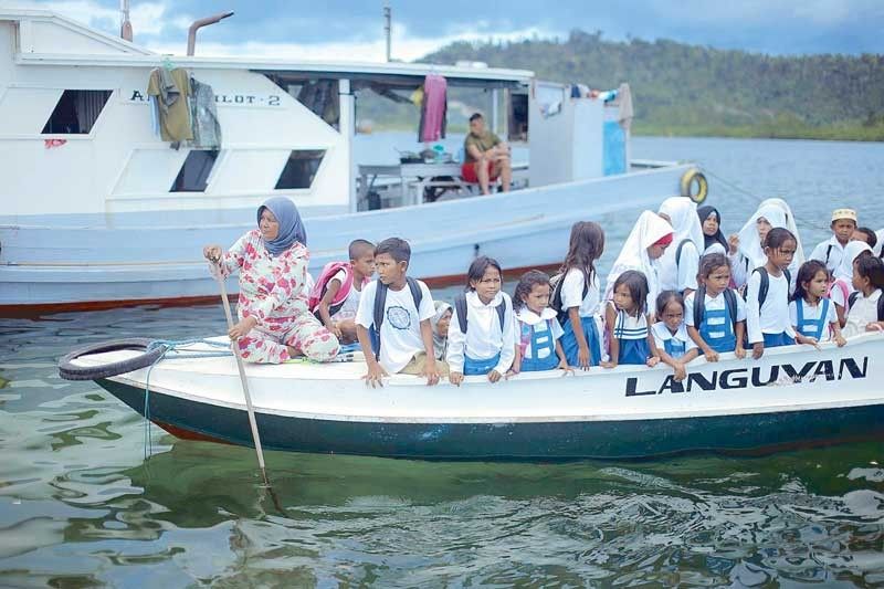 A Boat That Makes Learning Possible
