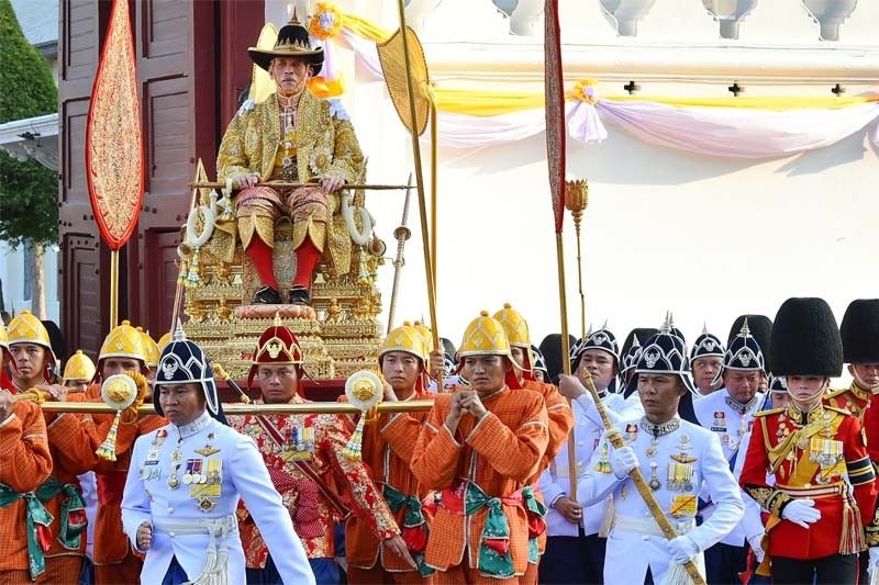 WATCH: Newly-crowned Thai king carried in elaborate royal procession