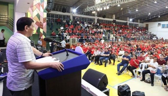 Duterte won&rsquo;t file raps vs Mar over train coaches