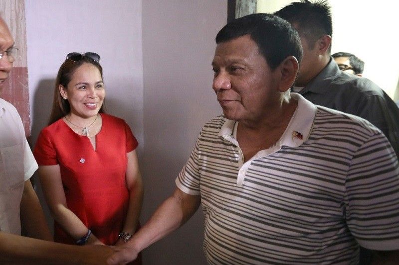 'Kaya ka iniipis': Gabriela kinastigo ang pambabastos daw ni Duterte sa Bohol mayor
