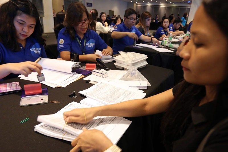 BIR warns vs fake tax clearances