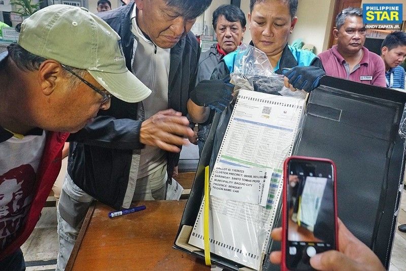 SC orders Comelec, Smartmatic to comment on camera ban