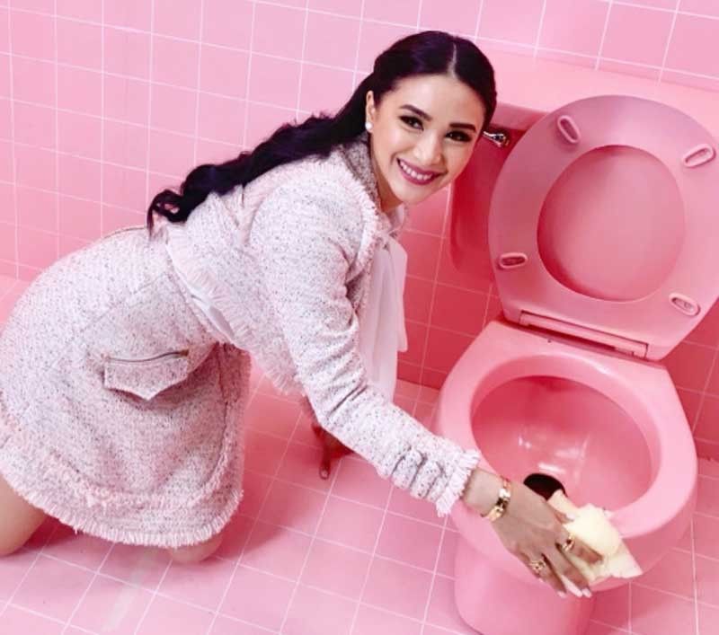 OOTD ni Heart habang naglilinis ng banyo, trending na naman!