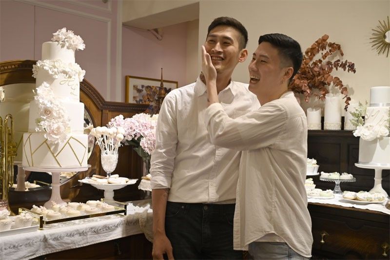WATCH: Taiwan gay couples plan weddings ahead of marriage deadline