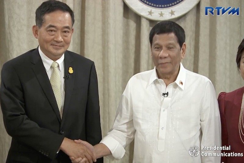 Duterte emerges, welcomes Thai envoy