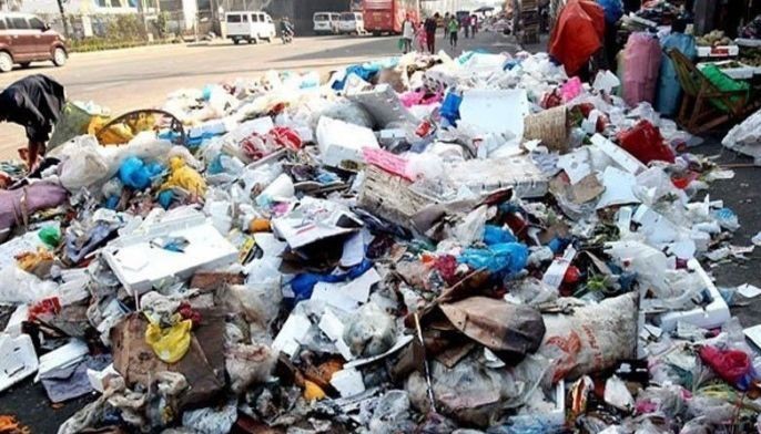 Volunteers collect 15 tons of garbage