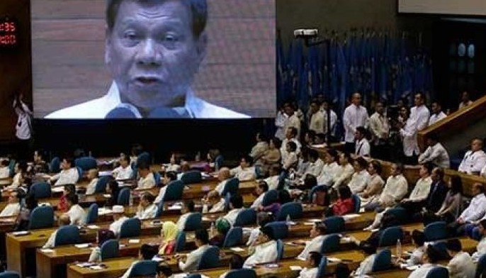 ABS-CBN franchise renewal up to Congress, Palace insists