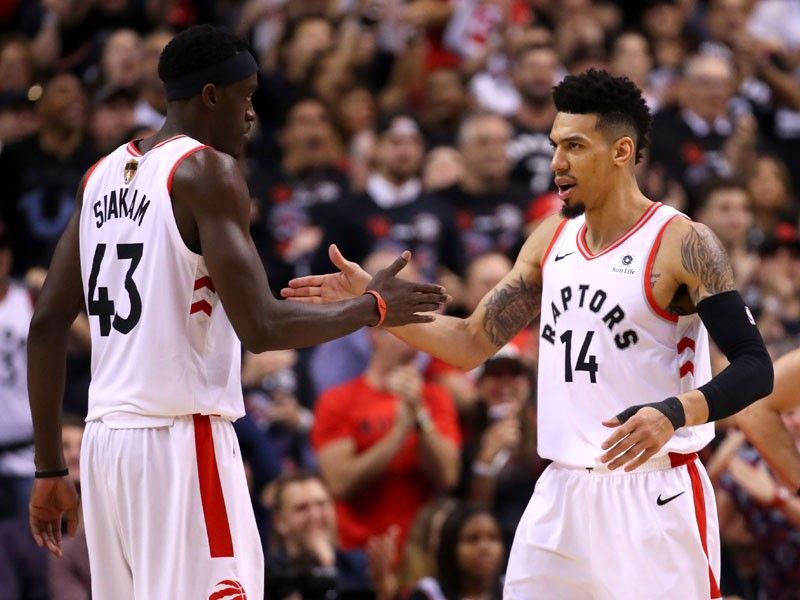 Siakam shines as Raptors nip Warriors in Game 1 | Philstar.com