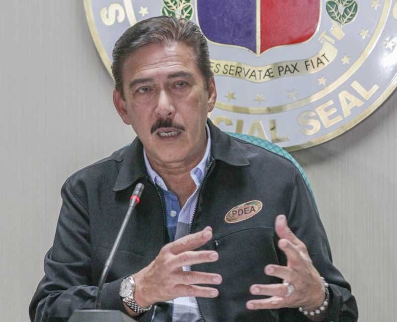 13 senators sign resolution backing Tito Sotto as leader