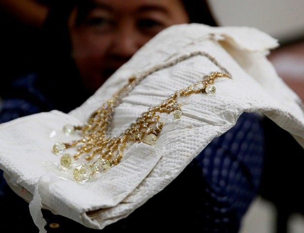 Duterte issues formal order on Marcos jewelry auction
