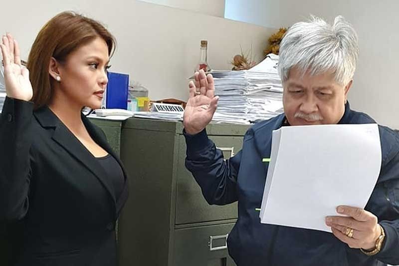 Dating ABS-CBN executive, producer kinasuhan ng sexual harassment