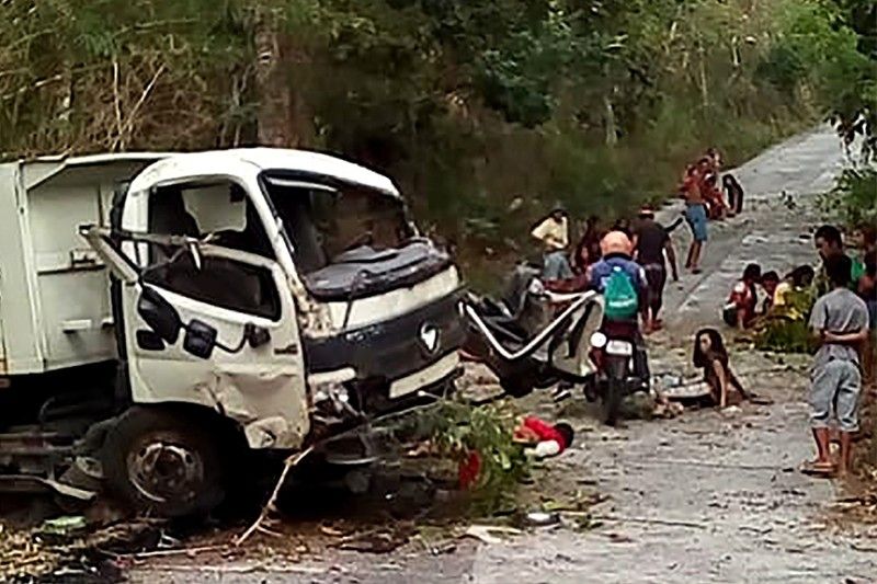 13 die as truck crashes in Camarines Sur