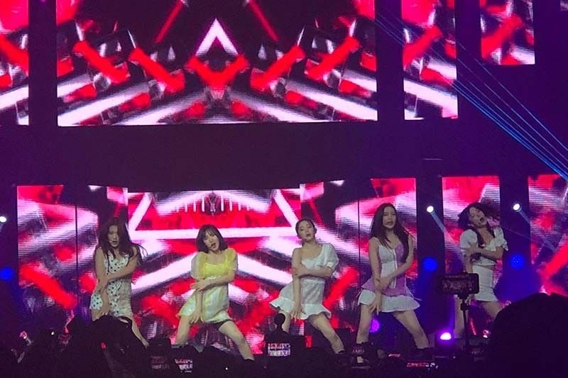 Red Velvet teases Manila return