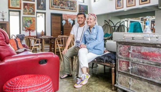 At home with Elmer Borlongan & Plet Bolipata: House of faces, house of light