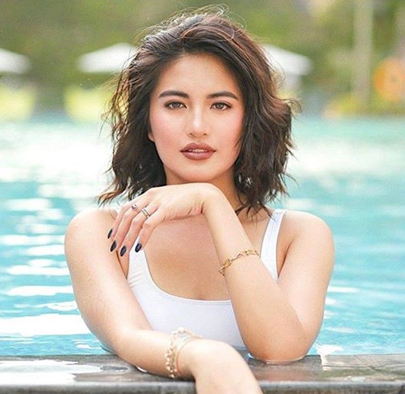 The songs playing in Julie Anneâ��s mind