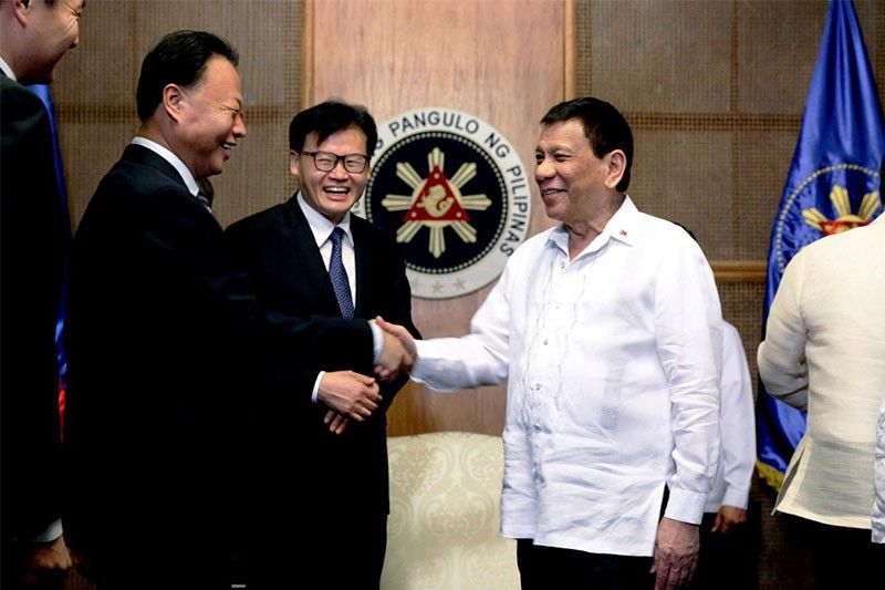Palace: We can't and won't summon Chinese envoy over boat sinking