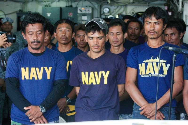 Pinoy fishermen â��di tinakot - PiÃ±ol