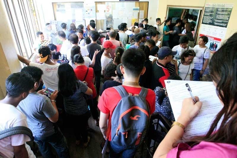 Comelec To Resume Voter Registration In August Philstar Com