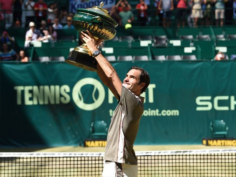 20 years after debut, can Federer defy age to lift 9th Wimbledon title?