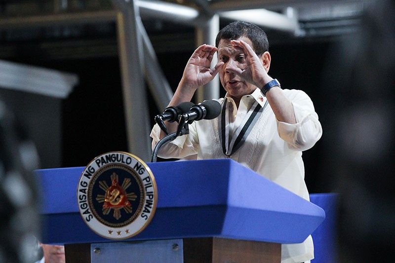 Duterte's remarks on sovereignty, EEZ 'erroneous'  â�� ex-solgen Hilbay