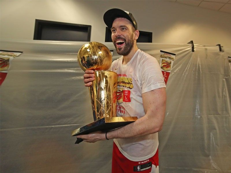 Marc Gasol takes $25.6M option, returns to Raptors