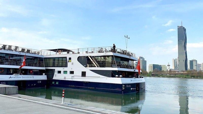 Three ships on the Danube fly Filipino travel agencyâs flag