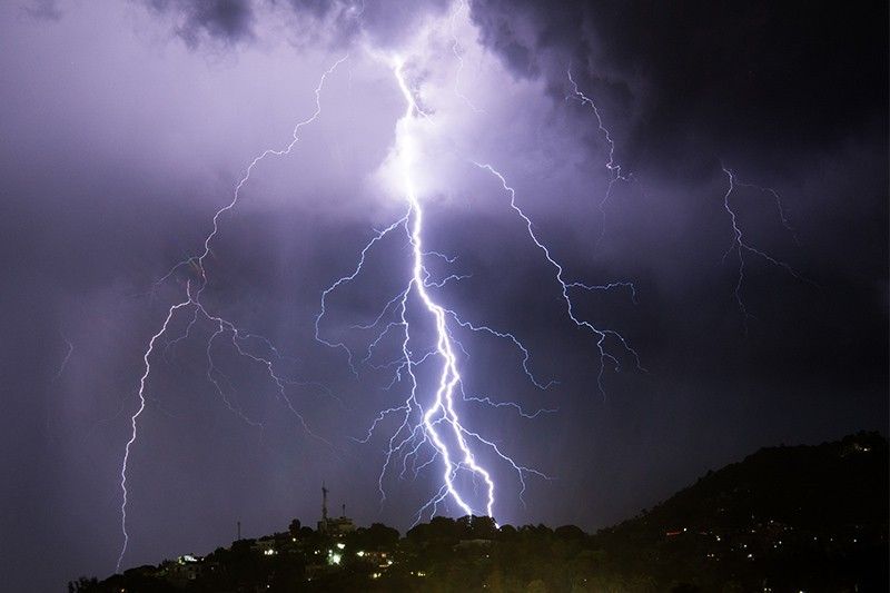Lightning blamed as 45,000 whiskey barrels torched in US