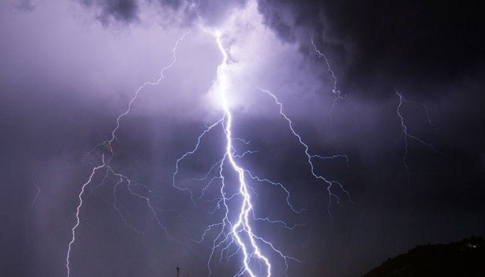 Lightning blamed as 45,000 whiskey barrels torched in US